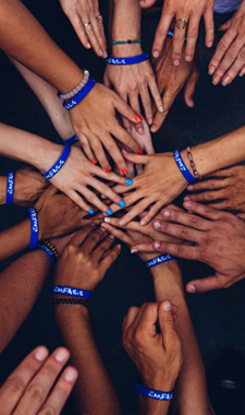 allHands225x380